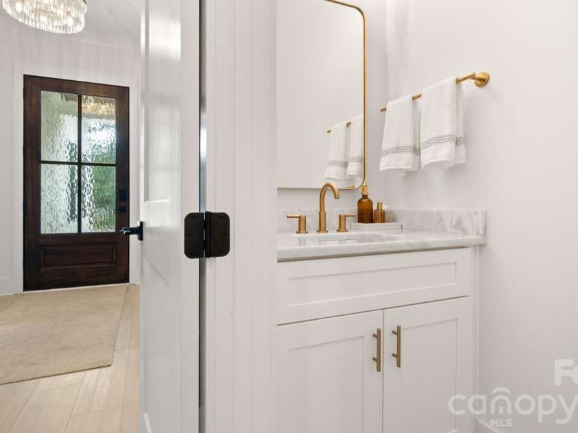 471 Kimbrell Crossing Drive, Fort Mill, SC 29715.  MLS# CAR4403359, YatesRealty ID 38000. 
