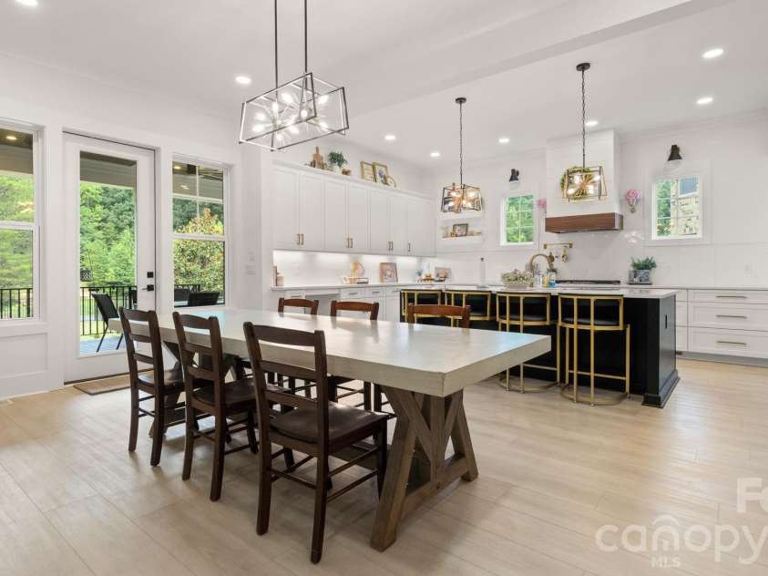 471 Kimbrell Crossing Drive, Fort Mill, SC 29715.  MLS# CAR4403359, YatesRealty ID 38000. 
