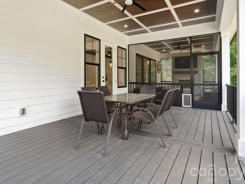 471 Kimbrell Crossing Drive, Fort Mill, SC 29715.  MLS# CAR4403359, YatesRealty ID 38000. 