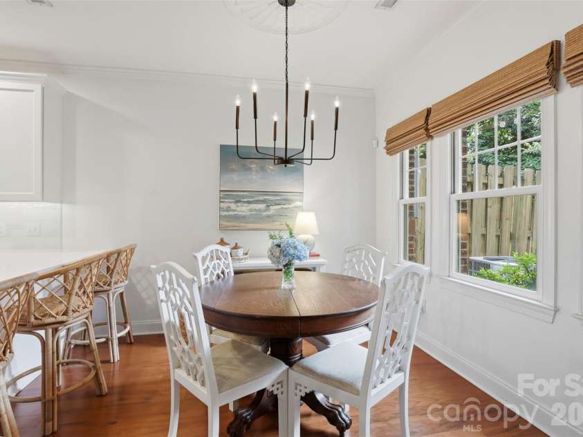 4613 Dabney Vigor Drive, Charlotte, NC 28209.  MLS# CAR4386570, YatesRealty ID 38001. 