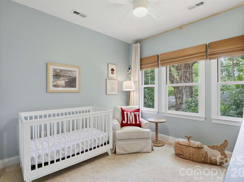 4613 Dabney Vigor Drive, Charlotte, NC 28209.  MLS# CAR4386570, YatesRealty ID 38001. 