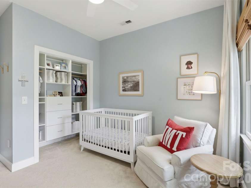 4613 Dabney Vigor Drive, Charlotte, NC 28209.  MLS# CAR4386570, YatesRealty ID 38001. 