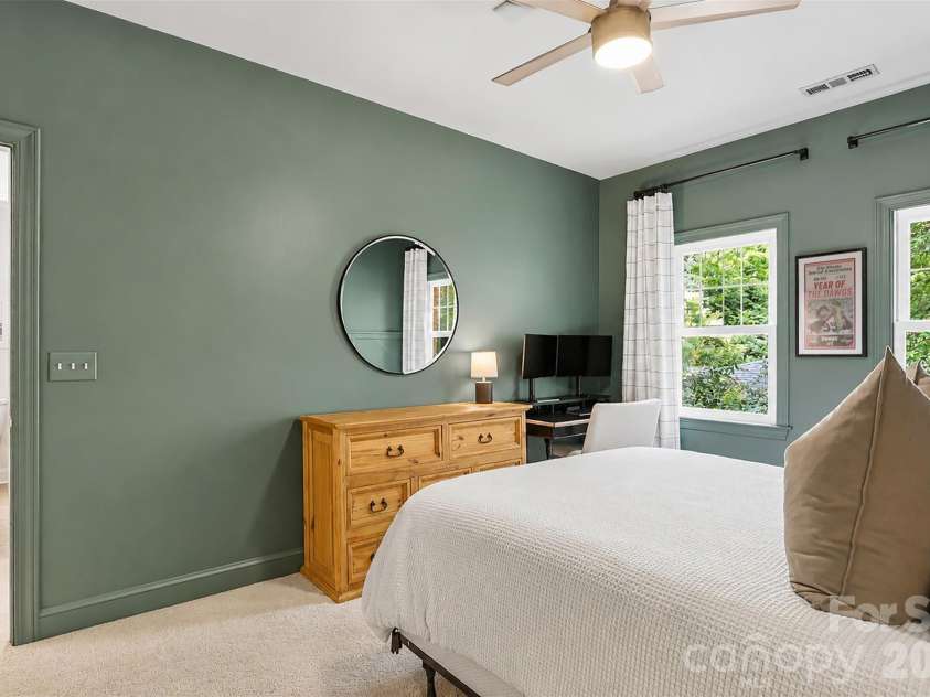 4613 Dabney Vigor Drive, Charlotte, NC 28209.  MLS# CAR4386570, YatesRealty ID 38001. 