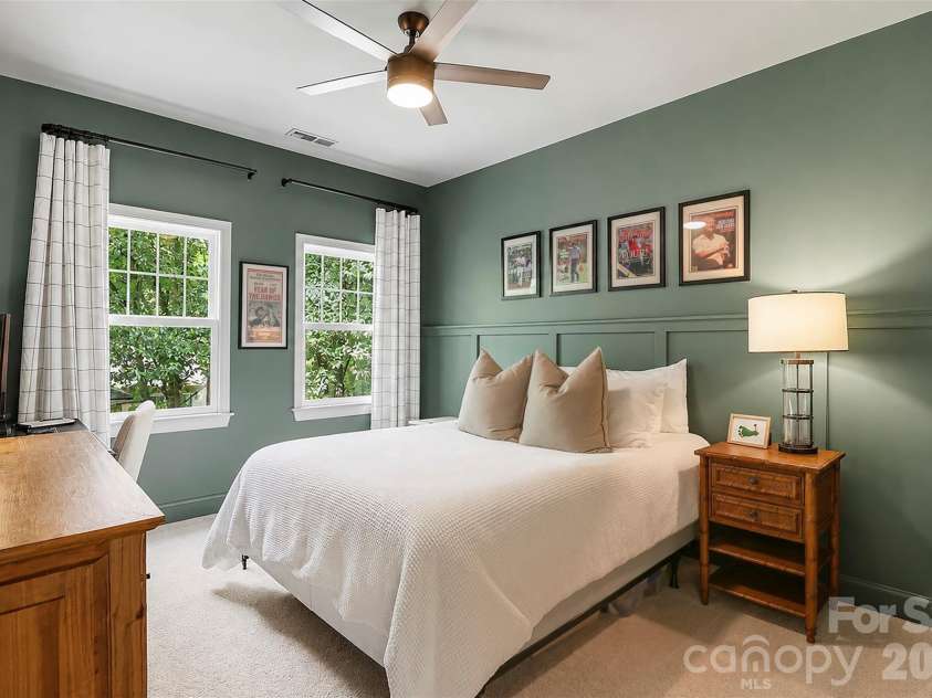 4613 Dabney Vigor Drive, Charlotte, NC 28209.  MLS# CAR4386570, YatesRealty ID 38001. 