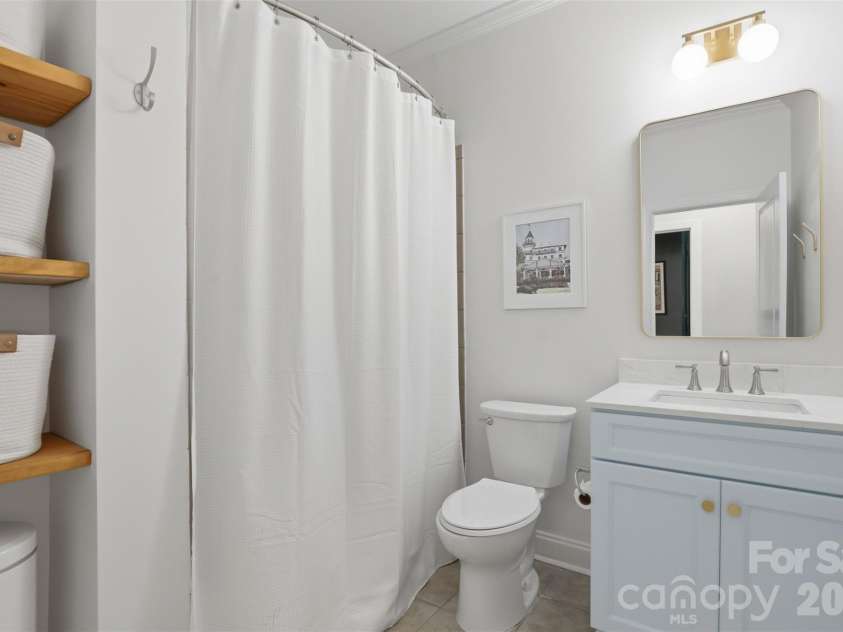 4613 Dabney Vigor Drive, Charlotte, NC 28209.  MLS# CAR4386570, YatesRealty ID 38001. 