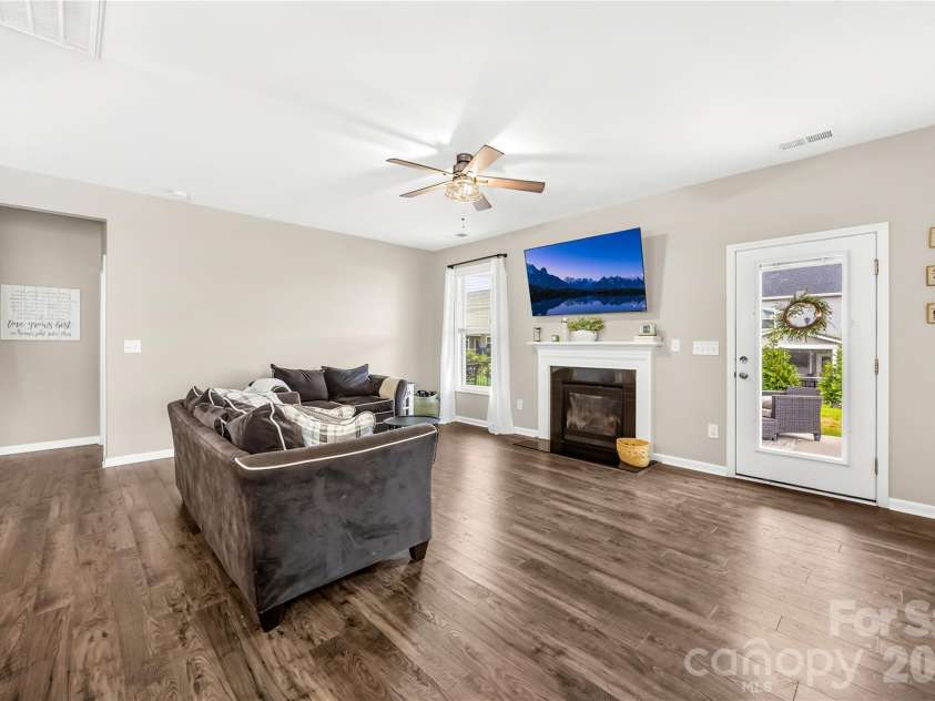 4526 Dover Court, Denver, NC 28037.  MLS# CAR4403576, YatesRealty ID 38002. 