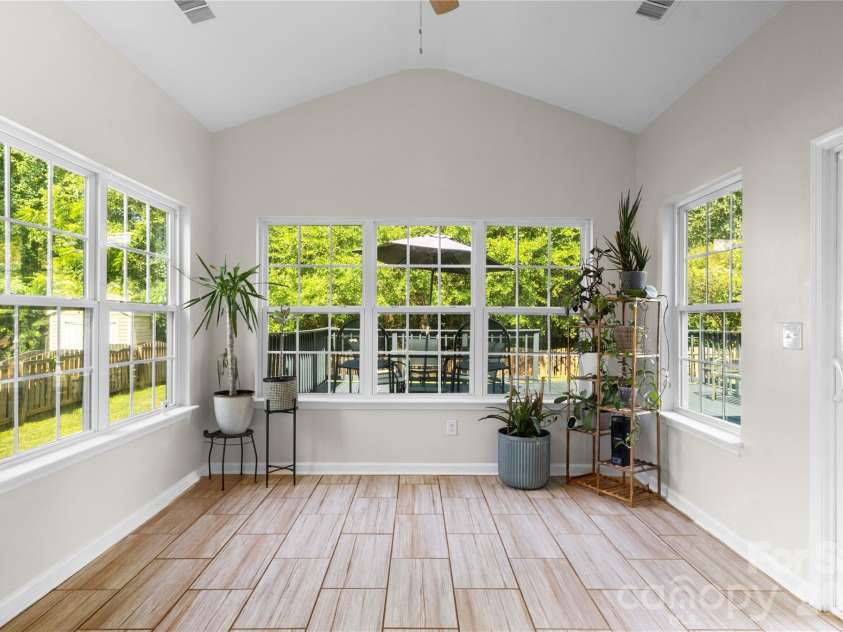 6600 Hermsley Road, Charlotte, NC 28278.  MLS# CAR4404329, YatesRealty ID 38004. 