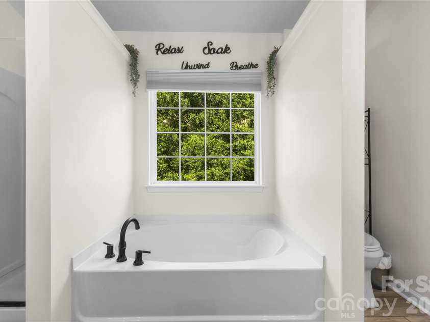 6600 Hermsley Road, Charlotte, NC 28278.  MLS# CAR4404329, YatesRealty ID 38004. 