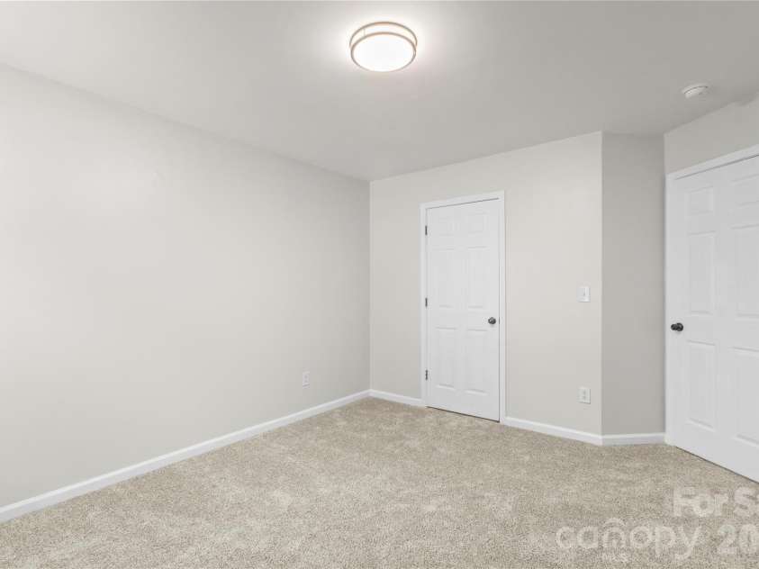 6600 Hermsley Road, Charlotte, NC 28278.  MLS# CAR4404329, YatesRealty ID 38004. 