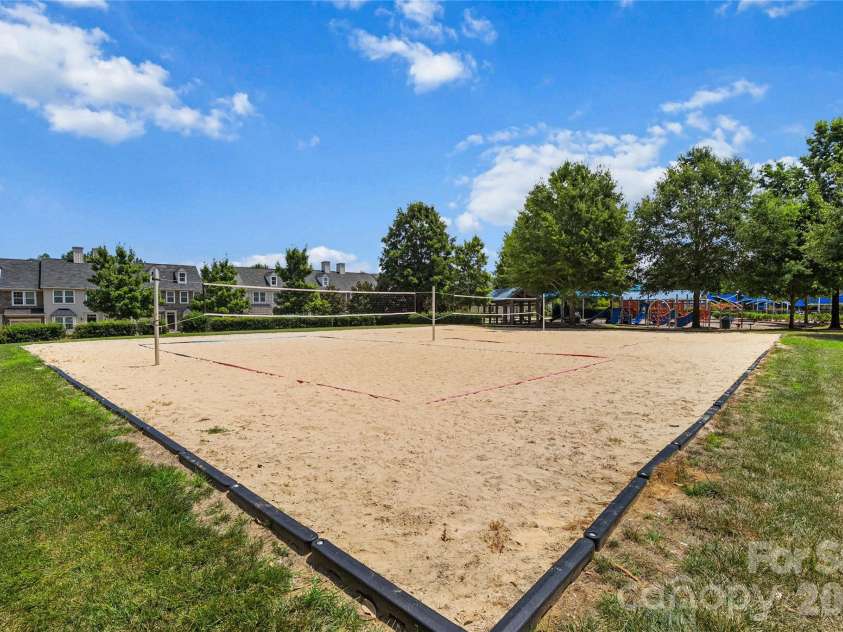 6600 Hermsley Road, Charlotte, NC 28278.  MLS# CAR4404329, YatesRealty ID 38004. 