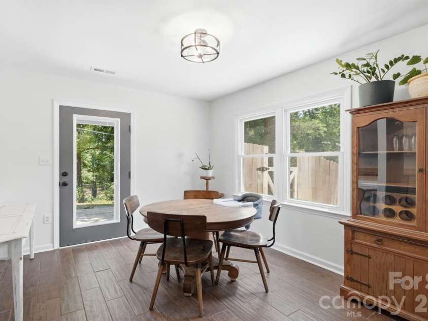 7112 Walterboro Road, Charlotte, NC 28227.  MLS# CAR4403762, YatesRealty ID 38005. Large Bright Dining Room