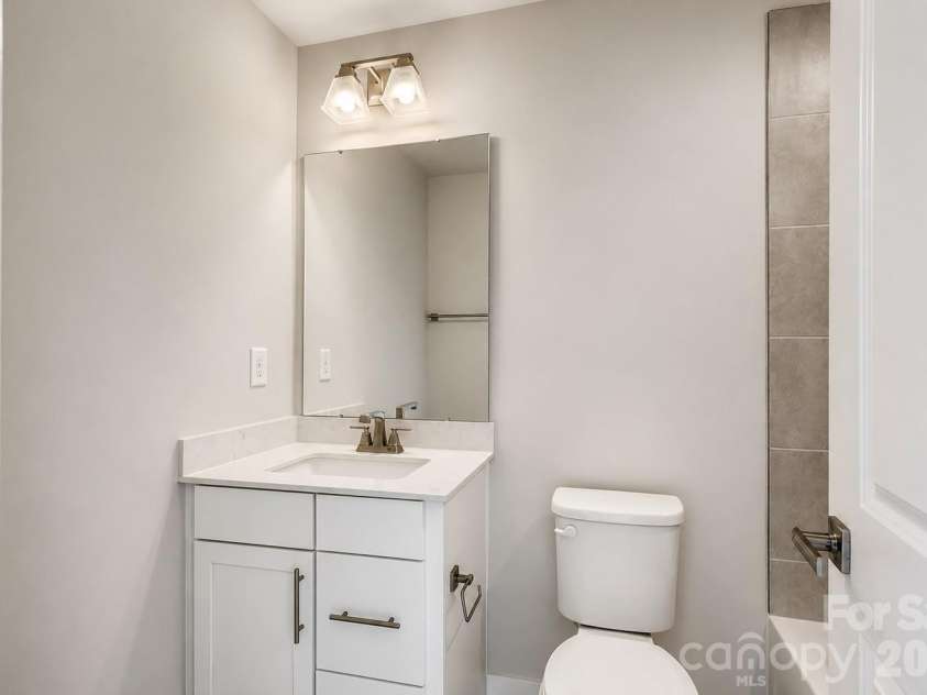 658 Uwharrie River Road, Charlotte, NC 28211.  MLS# CAR4404339, YatesRealty ID 38009. 