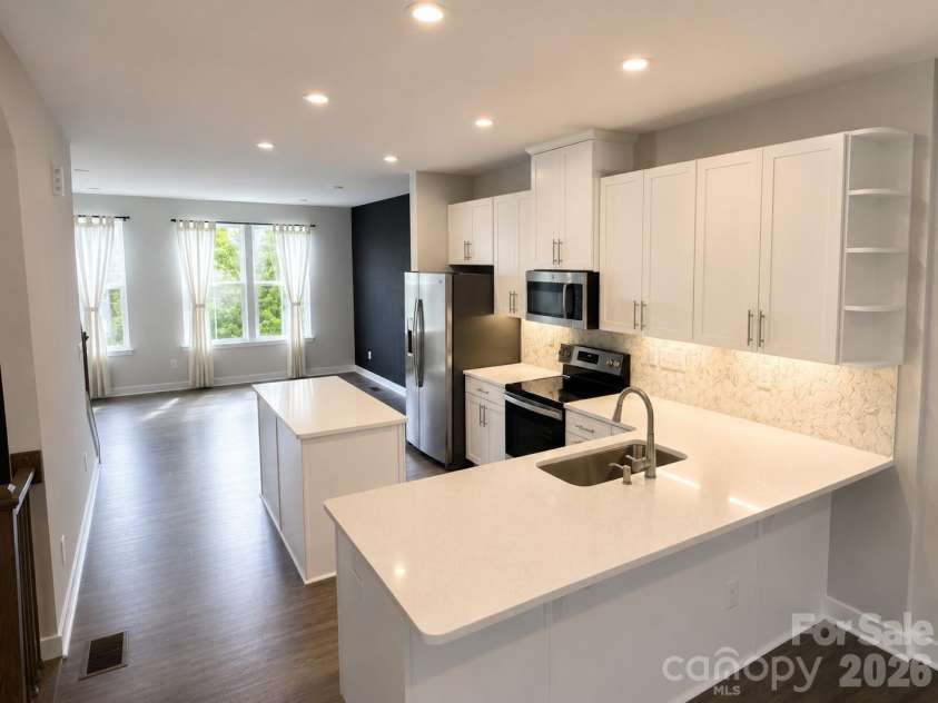 658 Uwharrie River Road, Charlotte, NC 28211.  MLS# CAR4404339, YatesRealty ID 38009. 