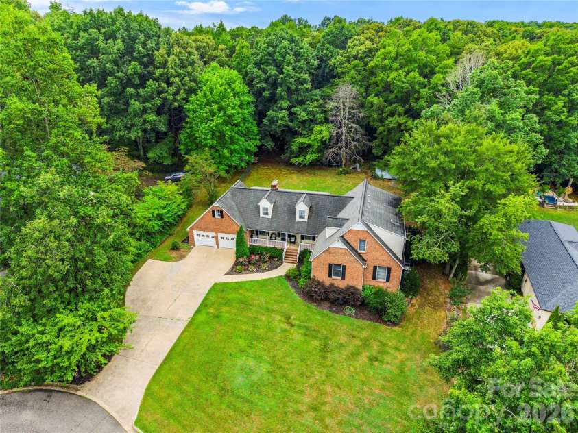 110 Jason Drive, Kings Mountain, NC 28086.  MLS# CAR4403238, YatesRealty ID 38011. 