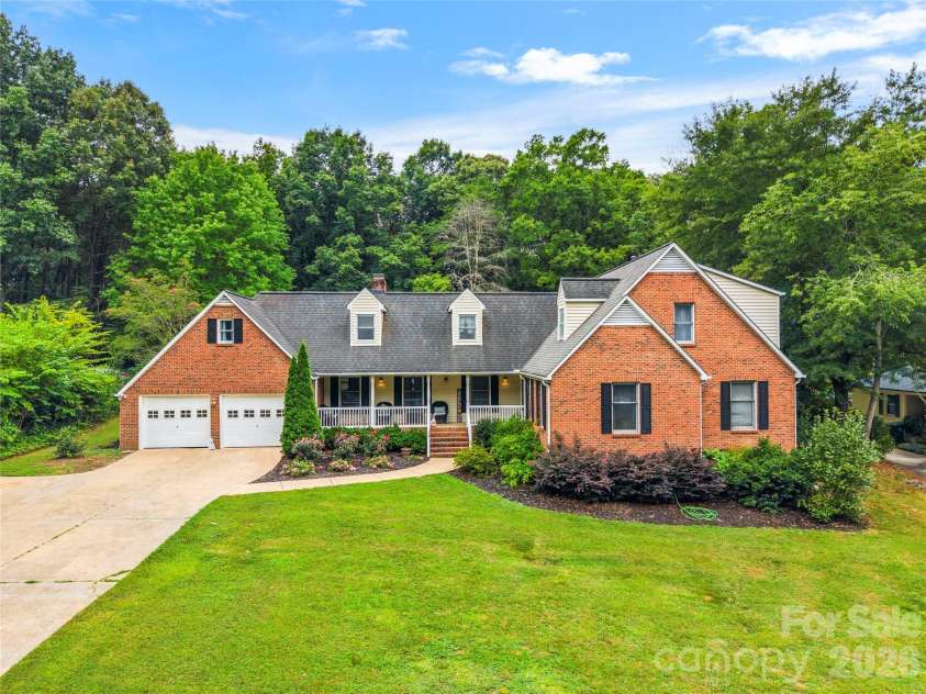110 Jason Drive, Kings Mountain, NC 28086.  MLS# CAR4403238, YatesRealty ID 38011. 