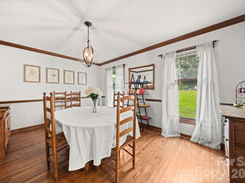 110 Jason Drive, Kings Mountain, NC 28086.  MLS# CAR4403238, YatesRealty ID 38011. Dining Room