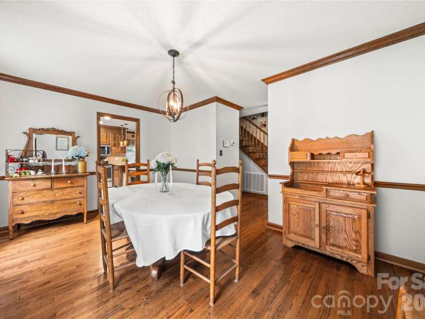 110 Jason Drive, Kings Mountain, NC 28086.  MLS# CAR4403238, YatesRealty ID 38011. Dining Room