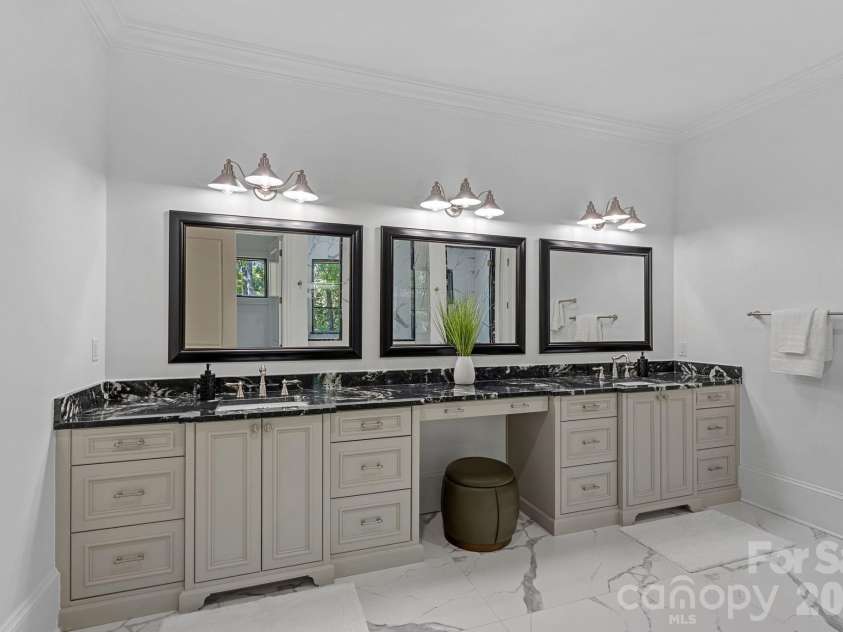 101 Wellfleet Lane, Mooresville, NC 28117.  MLS# CAR4401124, YatesRealty ID 38012. 
