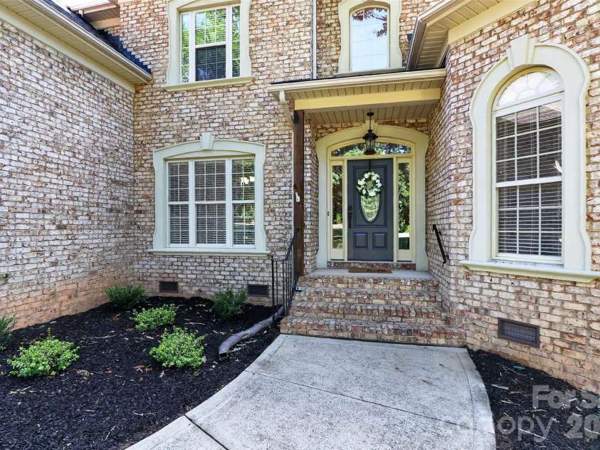 4817 Pimlico Lane, Waxhaw, NC 28173.  MLS# CAR4404456, YatesRealty ID 38013. 