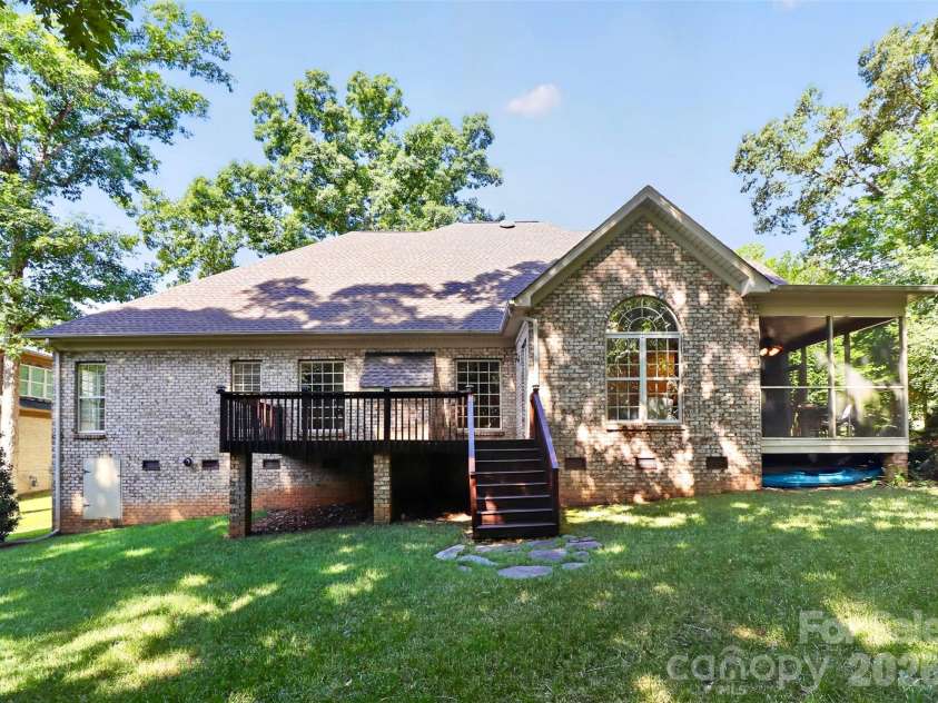 4817 Pimlico Lane, Waxhaw, NC 28173.  MLS# CAR4404456, YatesRealty ID 38013. 
