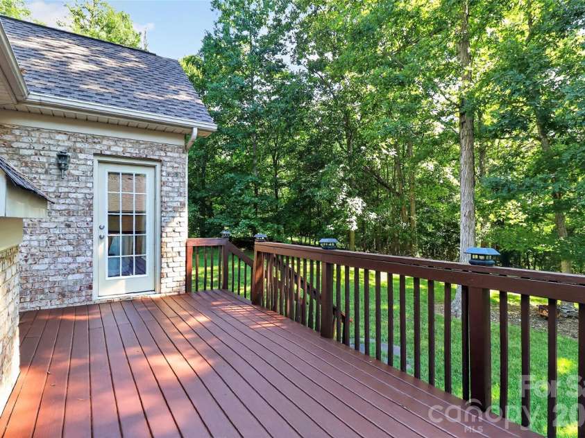 4817 Pimlico Lane, Waxhaw, NC 28173.  MLS# CAR4404456, YatesRealty ID 38013. 
