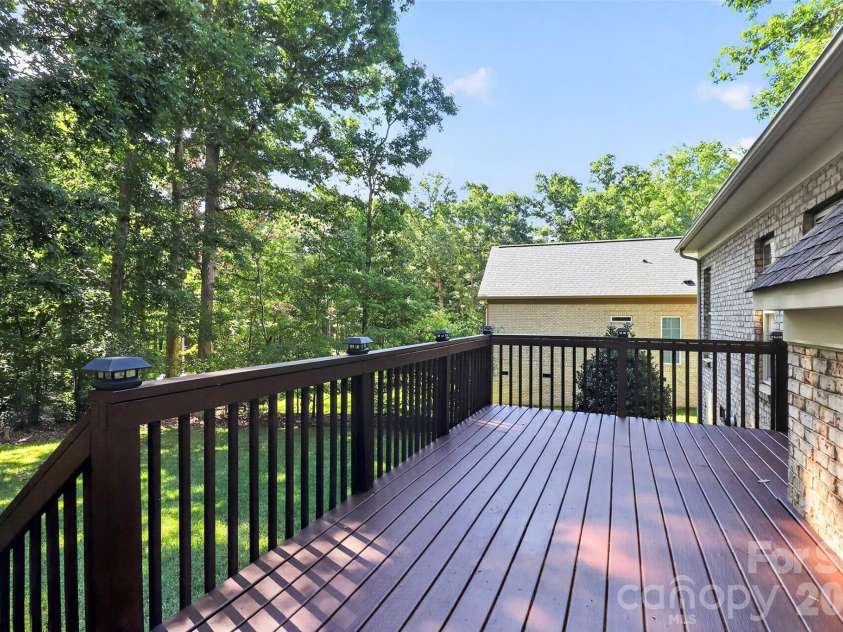 4817 Pimlico Lane, Waxhaw, NC 28173.  MLS# CAR4404456, YatesRealty ID 38013. 