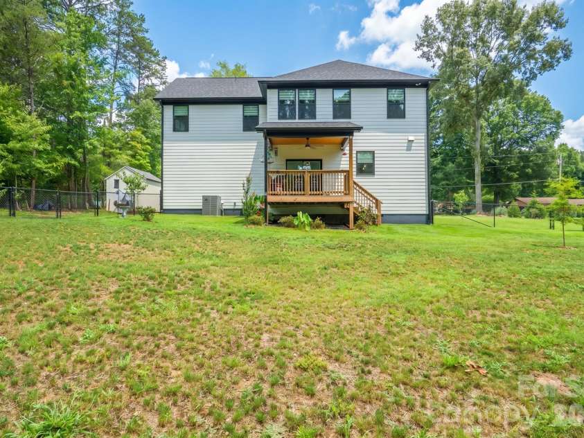 208 Morris Farm Road, Stanley, NC 28164.  MLS# CAR4404271, YatesRealty ID 38016. 