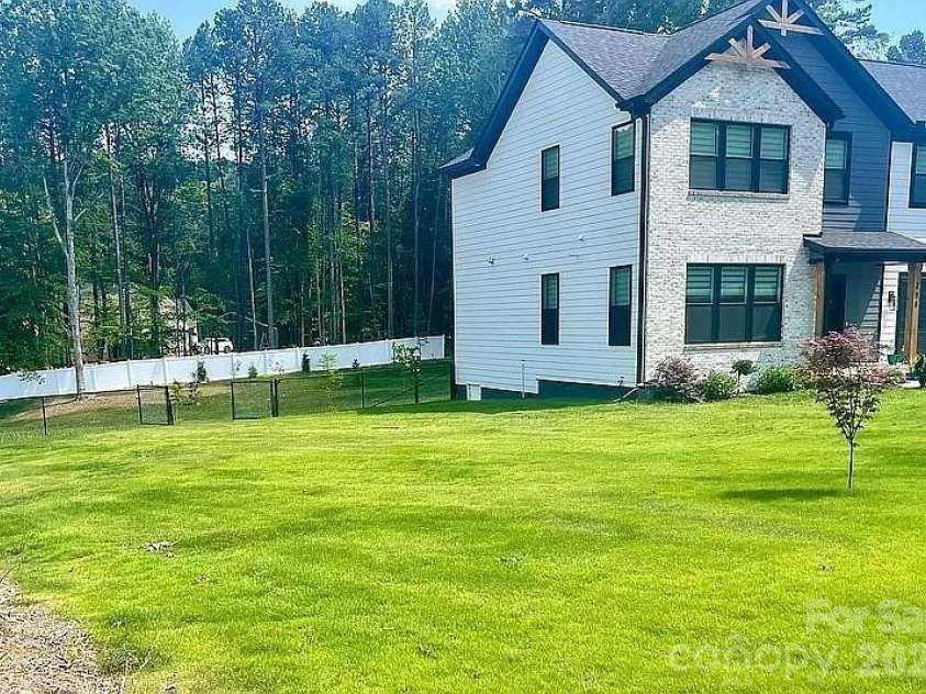208 Morris Farm Road, Stanley, NC 28164.  MLS# CAR4404271, YatesRealty ID 38016. 