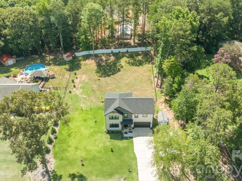 208 Morris Farm Road, Stanley, NC 28164.  MLS# CAR4404271, YatesRealty ID 38016. 