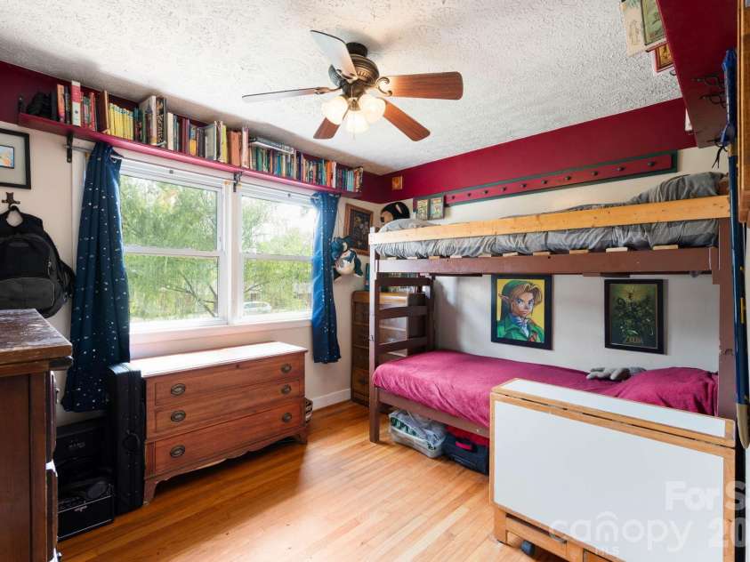 203 Kenwood Drive, Shelby, NC 28150.  MLS# CAR4396962, YatesRealty ID 38017. 