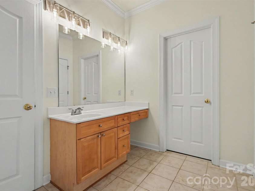 10110 Paradise Ridge Road, Charlotte, NC 28277.  MLS# CAR4400401, YatesRealty ID 38018. 