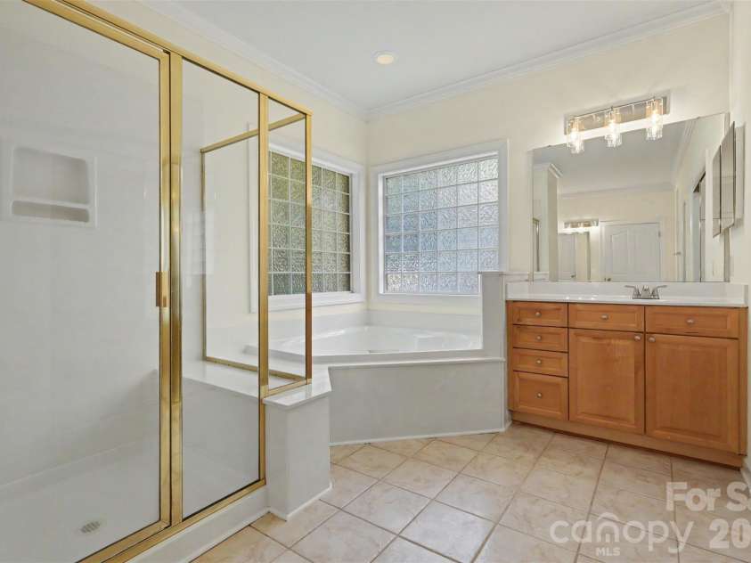 10110 Paradise Ridge Road, Charlotte, NC 28277.  MLS# CAR4400401, YatesRealty ID 38018. 