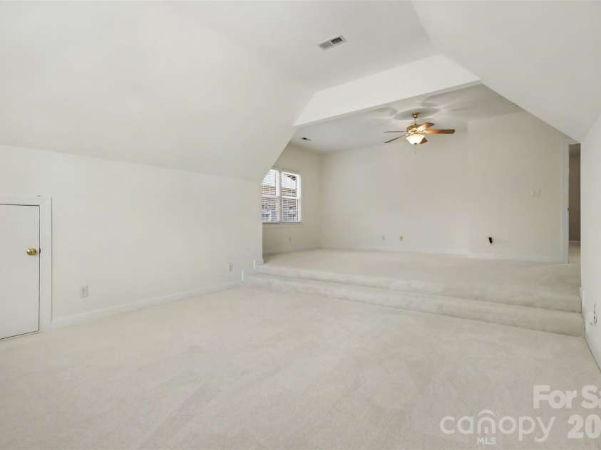 10110 Paradise Ridge Road, Charlotte, NC 28277.  MLS# CAR4400401, YatesRealty ID 38018. 