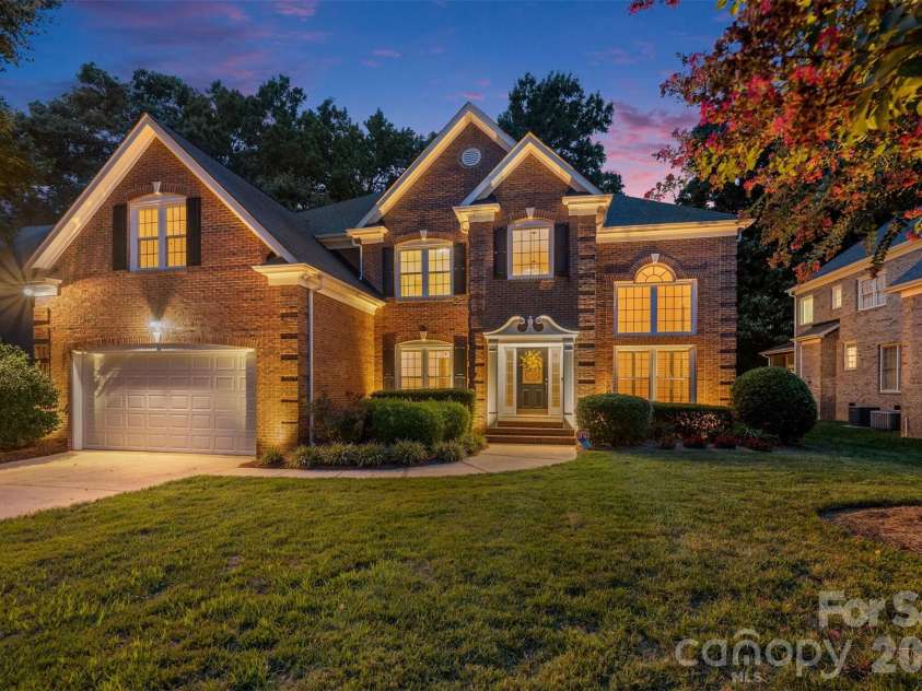10110 Paradise Ridge Road, Charlotte, NC 28277.  MLS# CAR4400401, YatesRealty ID 38018. 