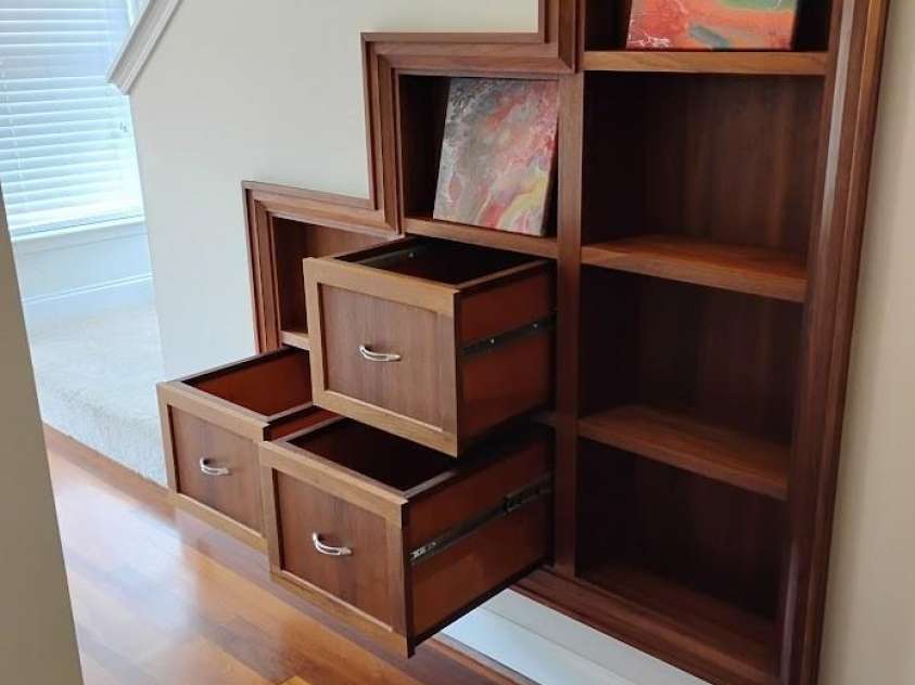 6726 Vlosi Drive, Charlotte, NC 28226.  MLS# CAR4404952, YatesRealty ID 38019. Custom pull out drawers