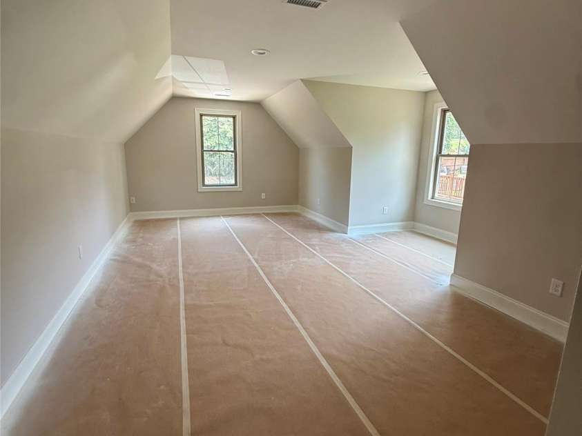 2815 1st Street, Hickory, NC 28601.  MLS# CAR4405271, YatesRealty ID 38021. 