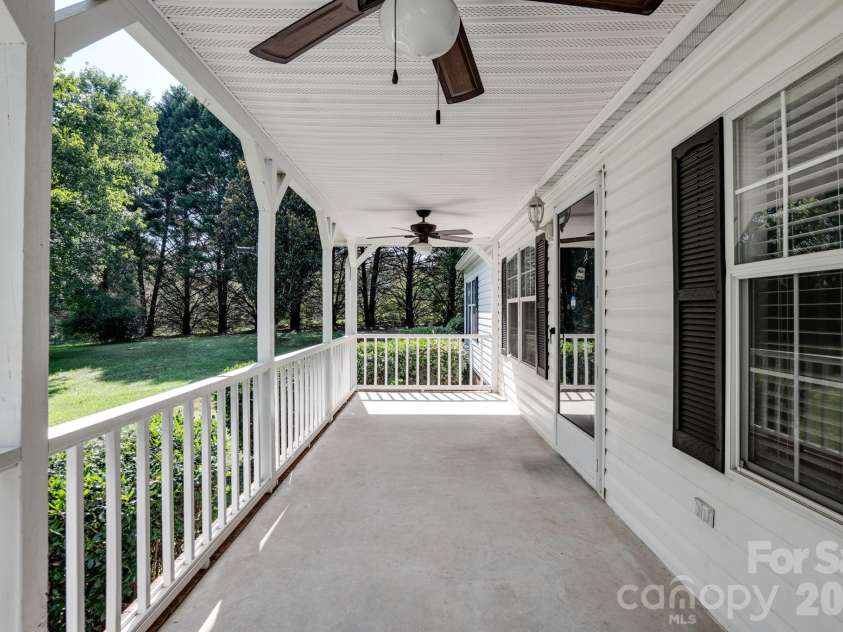 2322 Cyrus Drive, Clover, SC 29710.  MLS# CAR4402503, YatesRealty ID 38022. 