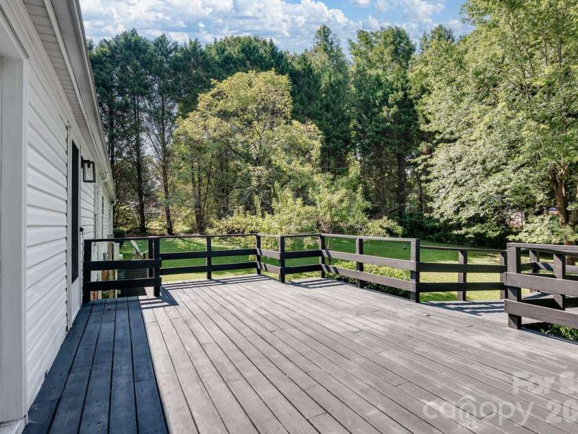 2322 Cyrus Drive, Clover, SC 29710.  MLS# CAR4402503, YatesRealty ID 38022. 