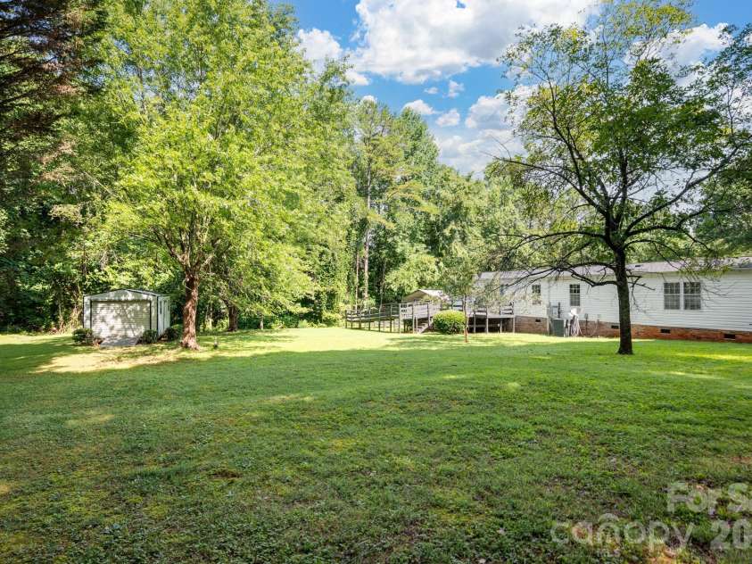 2322 Cyrus Drive, Clover, SC 29710.  MLS# CAR4402503, YatesRealty ID 38022. 