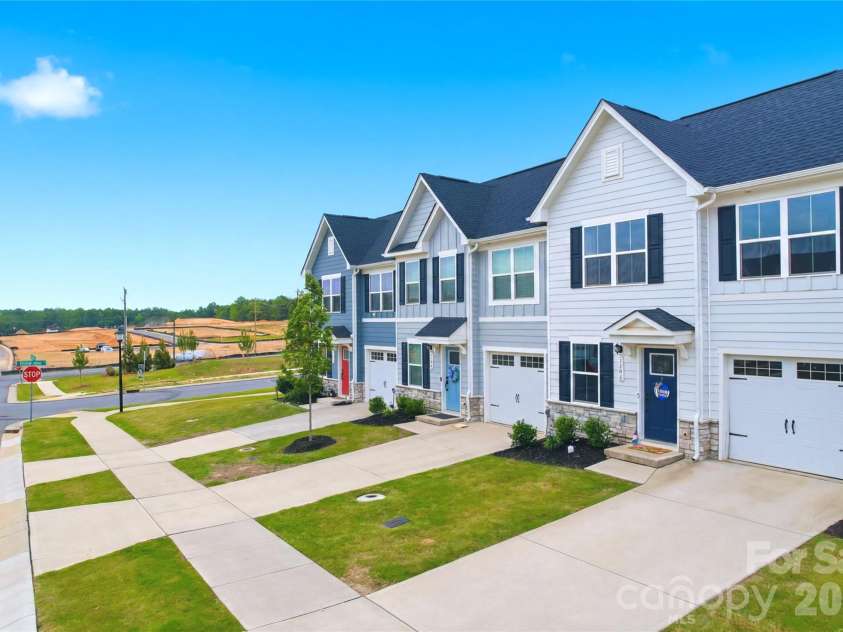 113 Stella Lane, Troutman, NC 28166.  MLS# CAR4397010, YatesRealty ID 38023. Don't delay