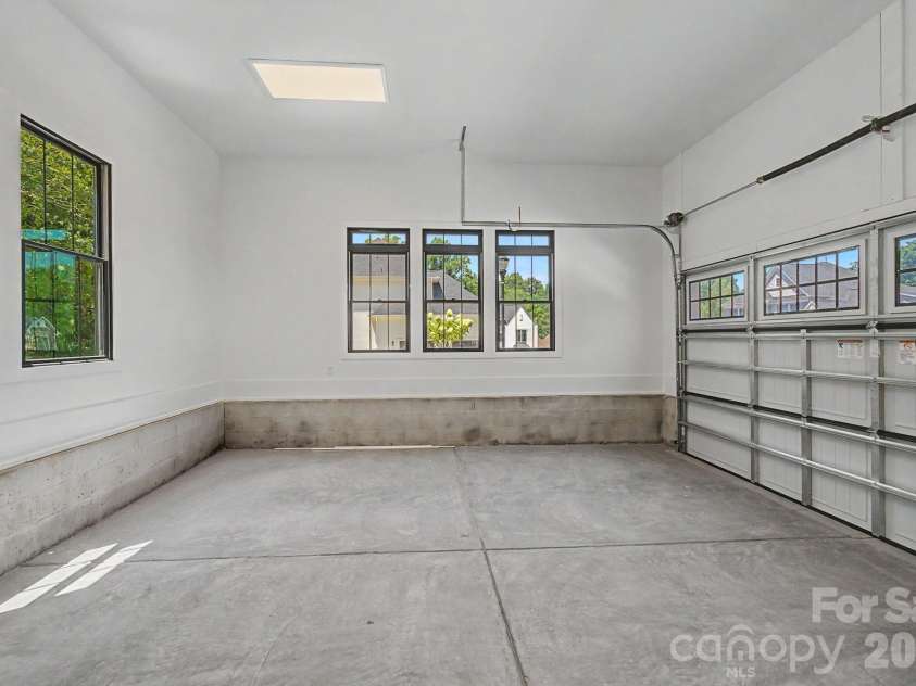 9420 Greyson Ridge Drive, Charlotte, NC 28277.  MLS# CAR4405364, YatesRealty ID 38024. 