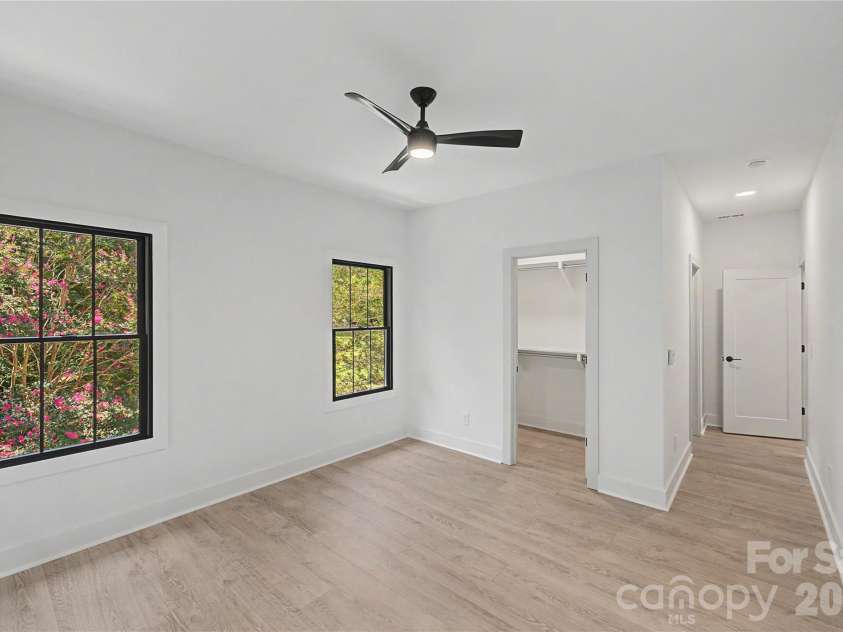 9420 Greyson Ridge Drive, Charlotte, NC 28277.  MLS# CAR4405364, YatesRealty ID 38024. Upstairs Bedroom