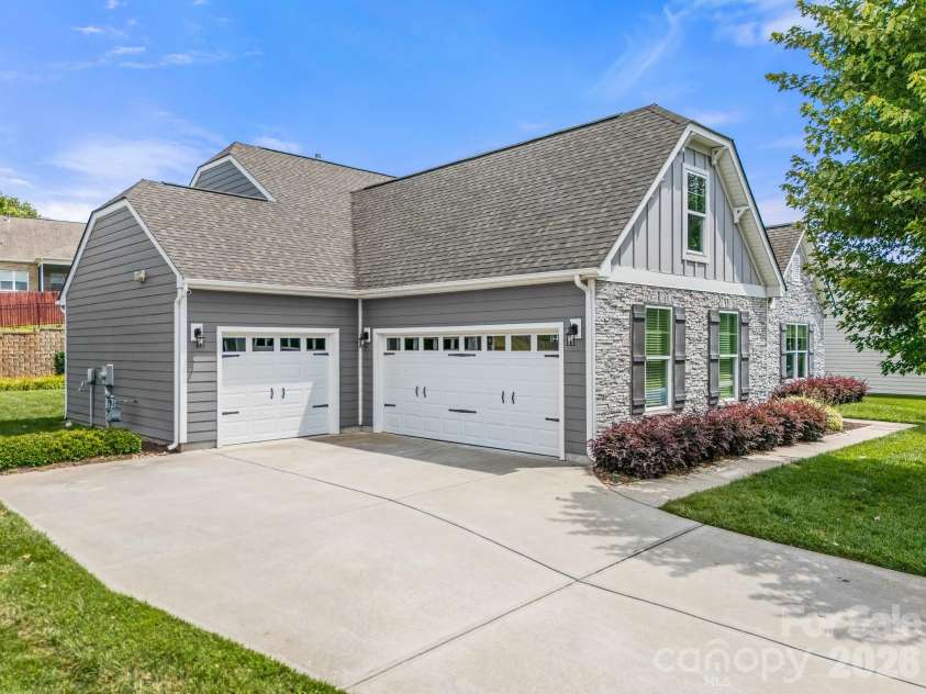 115 Morden Loop, Mooresville, NC 28115.  MLS# CAR4395597, YatesRealty ID 38025. 