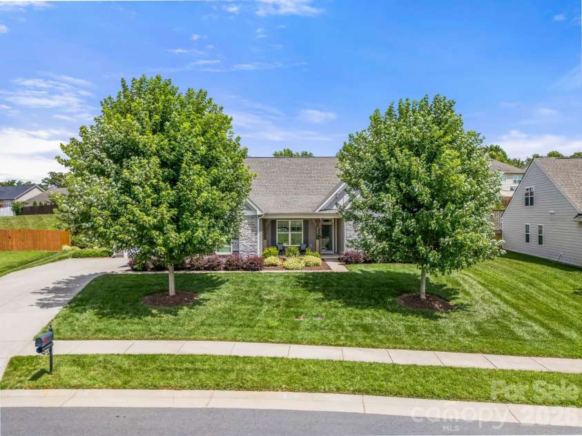 115 Morden Loop, Mooresville, NC 28115.  MLS# CAR4395597, YatesRealty ID 38025. 