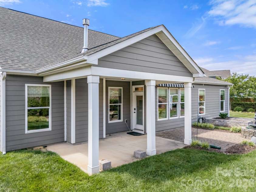 115 Morden Loop, Mooresville, NC 28115.  MLS# CAR4395597, YatesRealty ID 38025. 