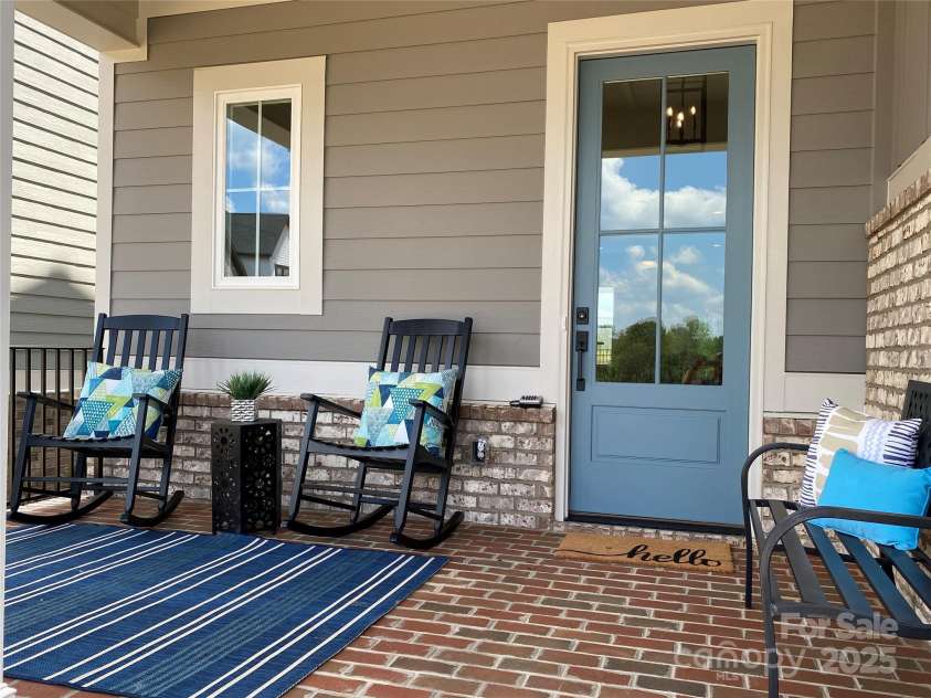 19044 Newburg Hill Road, Davidson, NC 28036.  MLS# CAR4248042, YatesRealty ID 38029. 