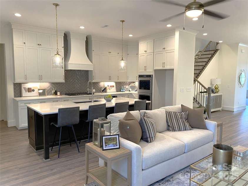 19044 Newburg Hill Road, Davidson, NC 28036.  MLS# CAR4248042, YatesRealty ID 38029. 