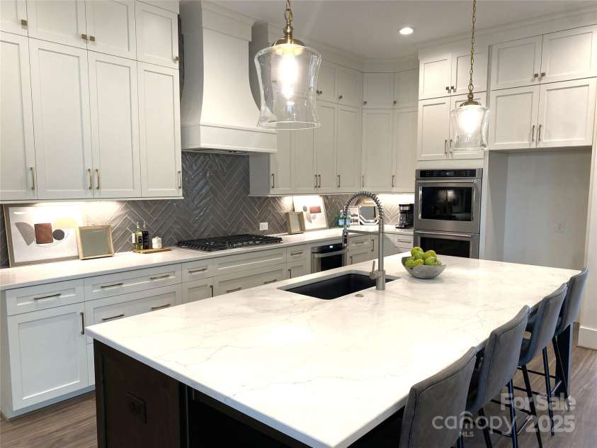 19044 Newburg Hill Road, Davidson, NC 28036.  MLS# CAR4248042, YatesRealty ID 38029. 