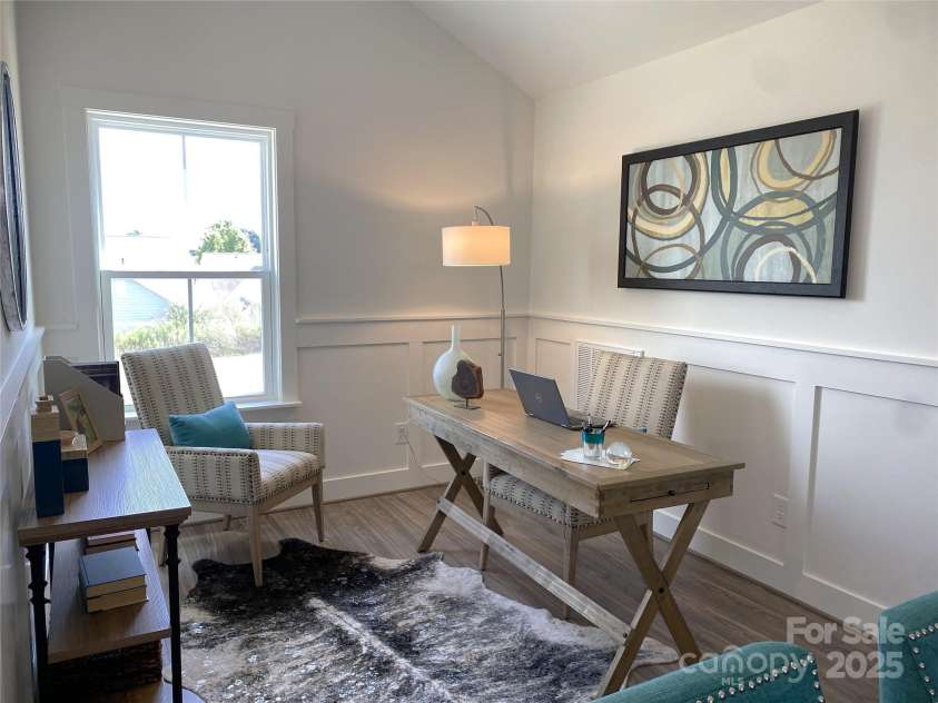 19044 Newburg Hill Road, Davidson, NC 28036.  MLS# CAR4248042, YatesRealty ID 38029. 