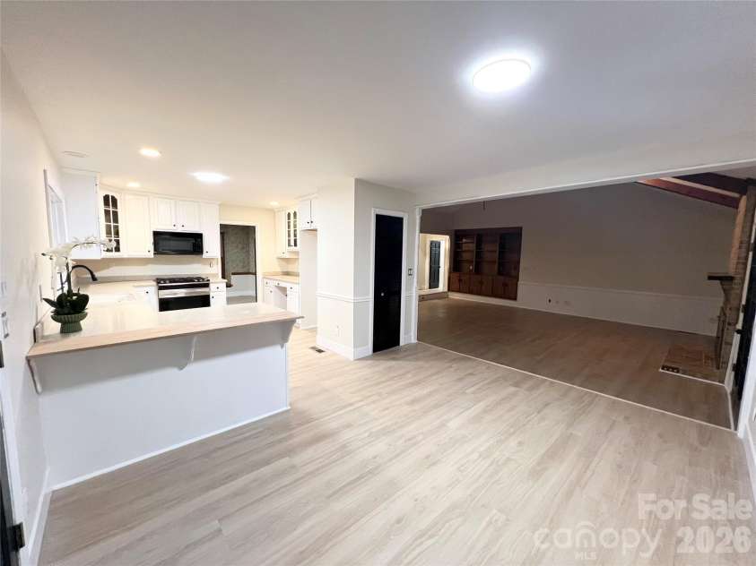 7220 Timber Ridge Drive, Mint Hill, NC 28227.  MLS# CAR4329685, YatesRealty ID 3803. 